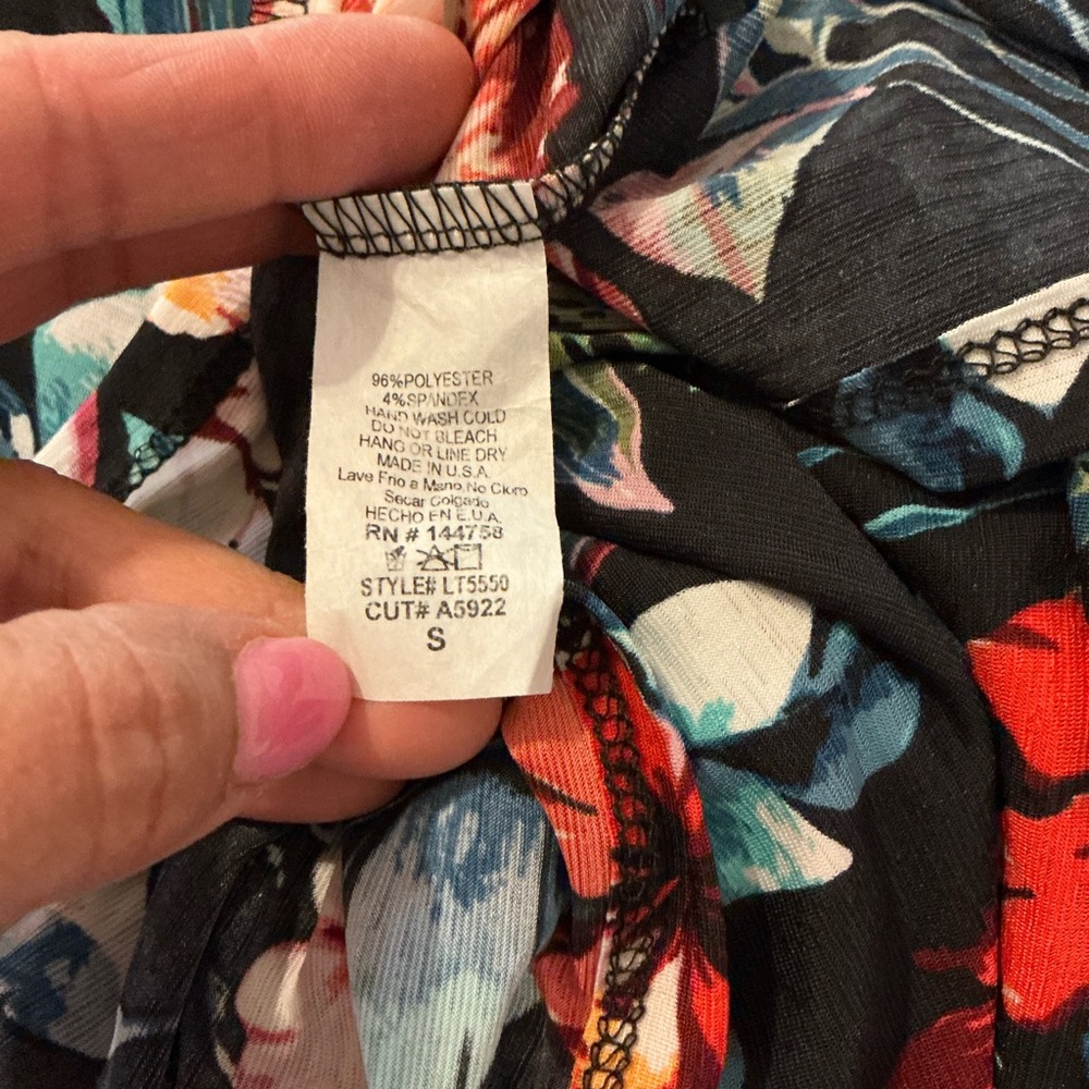 Women’s Flowy, Ruffled Blouse, Size Small - Picture 10 of 12